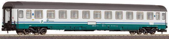 Passenger car 2nd class &quot;Eurofima&quot; in XMPR livery<br /><a href='images/pictures/Roco/24435.jpg' target='_blank'>Full size image</a>